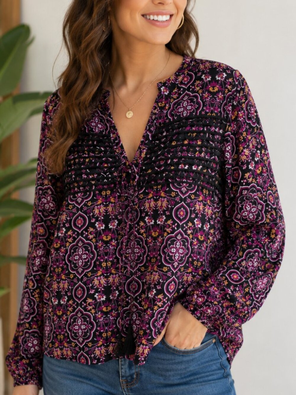 Romeo & Juliet Couture Women's Boho Blouse Size M Long Sleeve V Neck